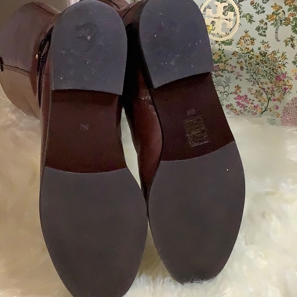 Tory Burch Stunning Leather Boots - Picture 13 of 16